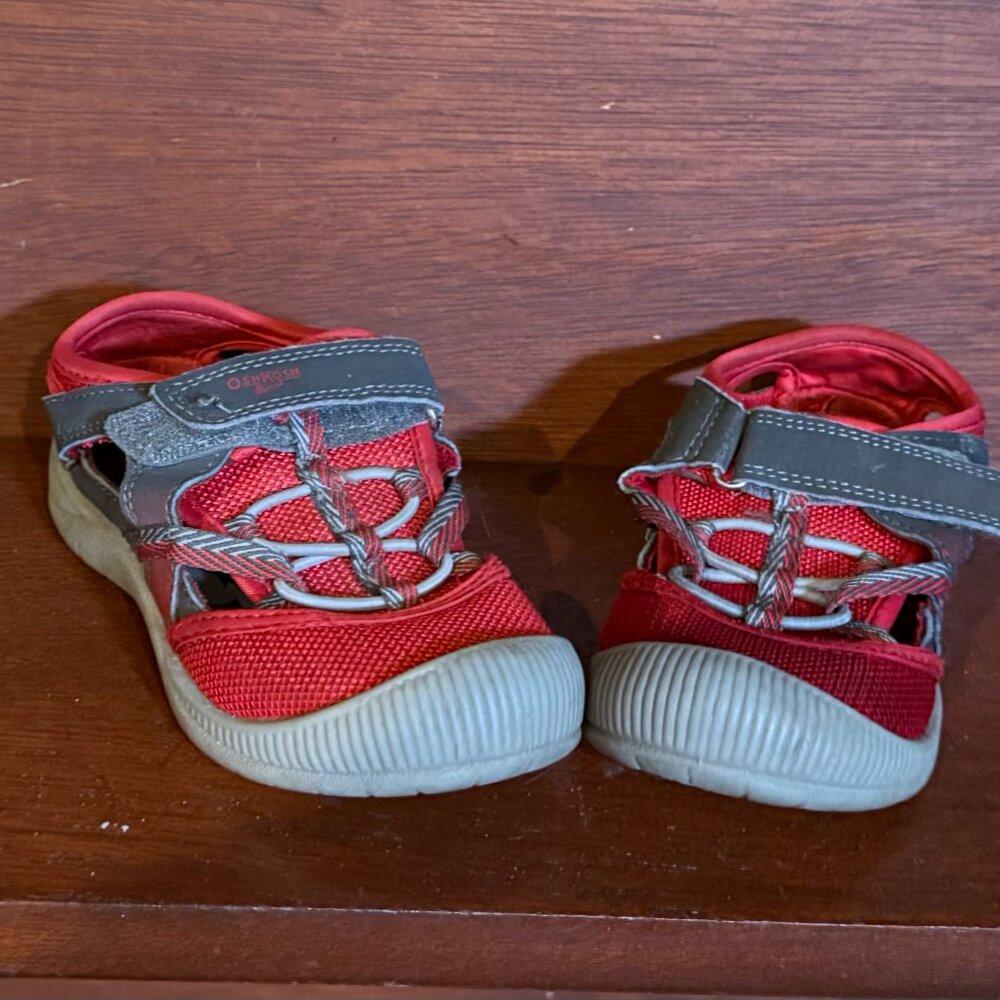 OshKosh B’Gosh Boys 11M Bump Toe Athletic Sandals Red Gray Mesh Washable